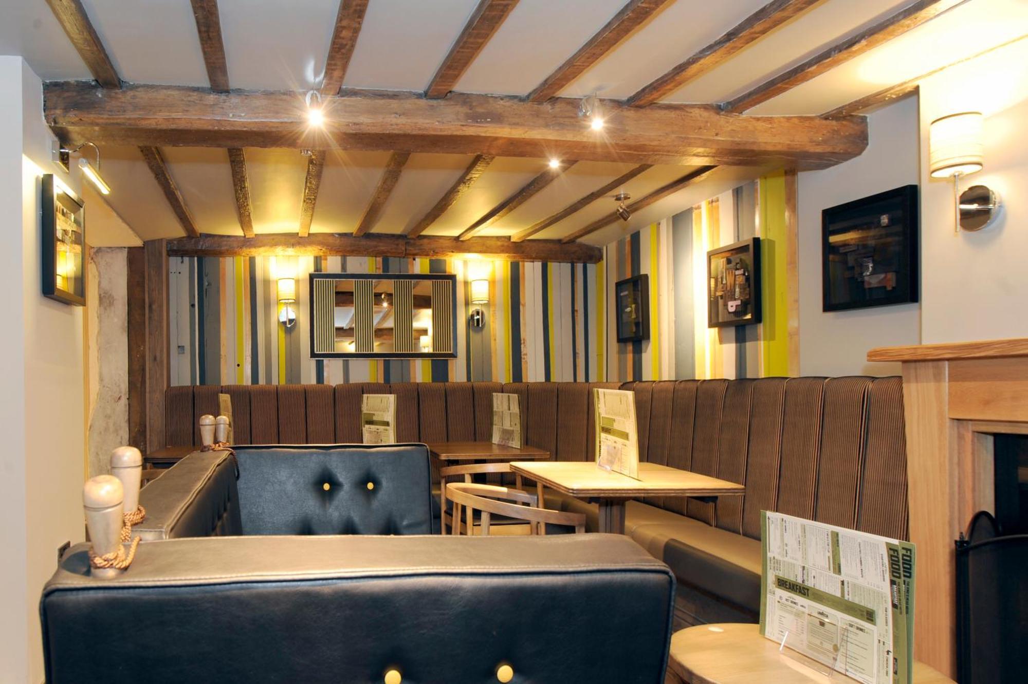 The King'S Head Hotel Wetherspoon Beccles Esterno foto