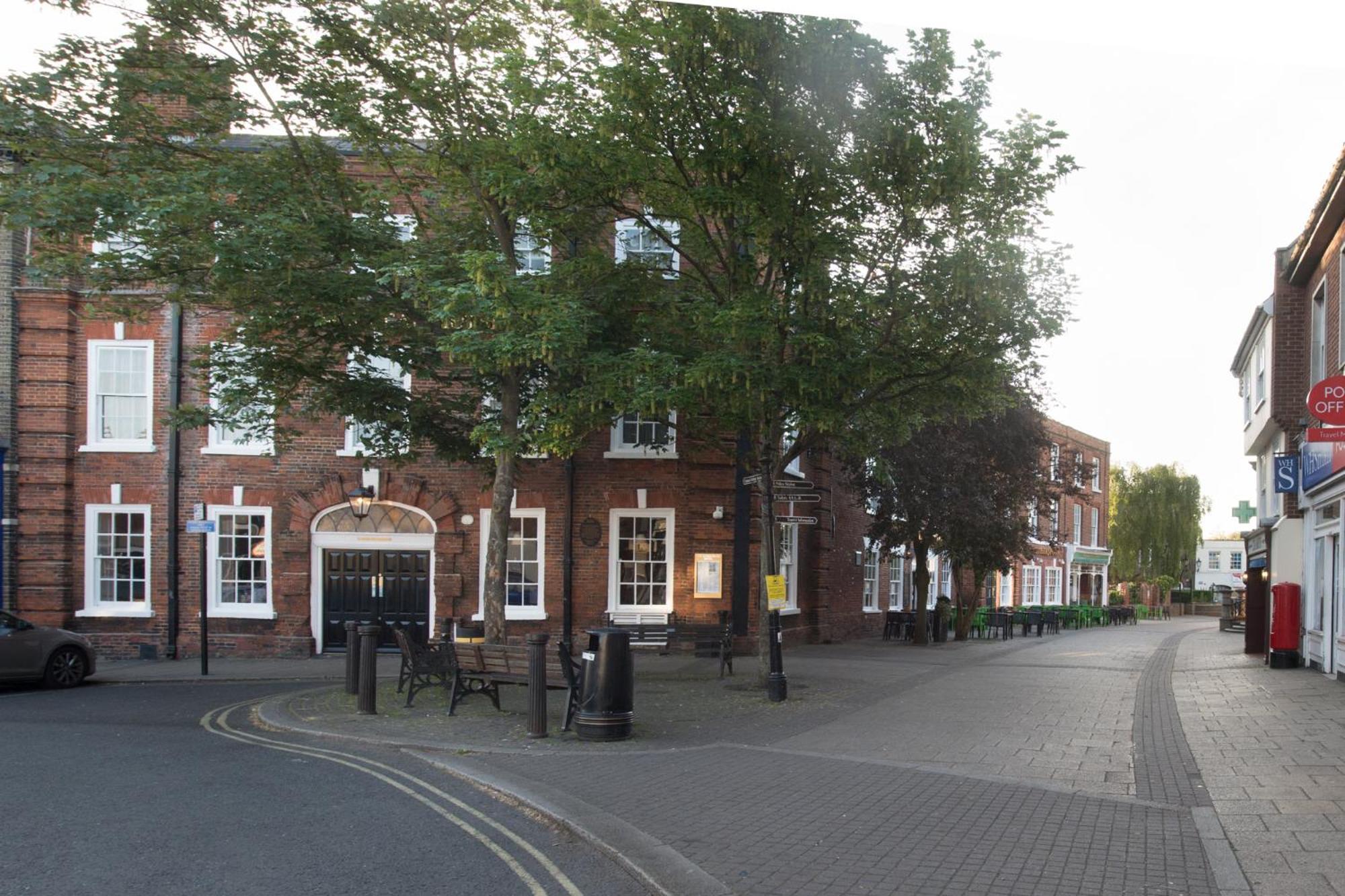 The King'S Head Hotel Wetherspoon Beccles Esterno foto