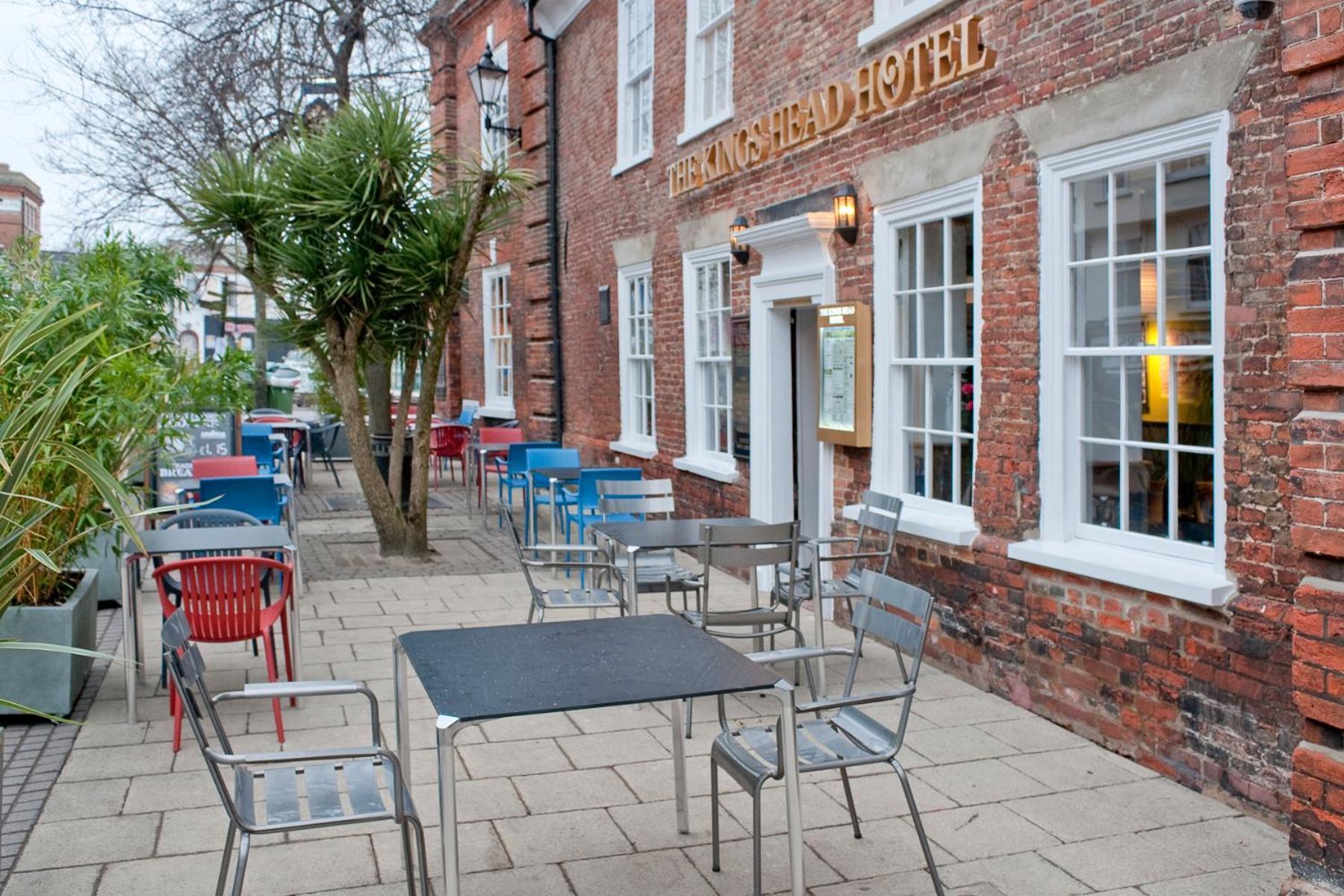 The King'S Head Hotel Wetherspoon Beccles Esterno foto