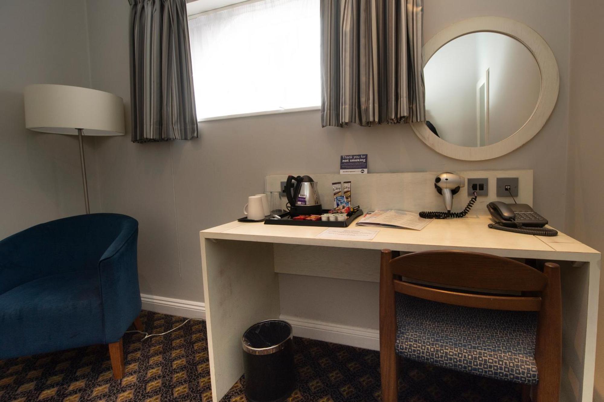 The King'S Head Hotel Wetherspoon Beccles Esterno foto