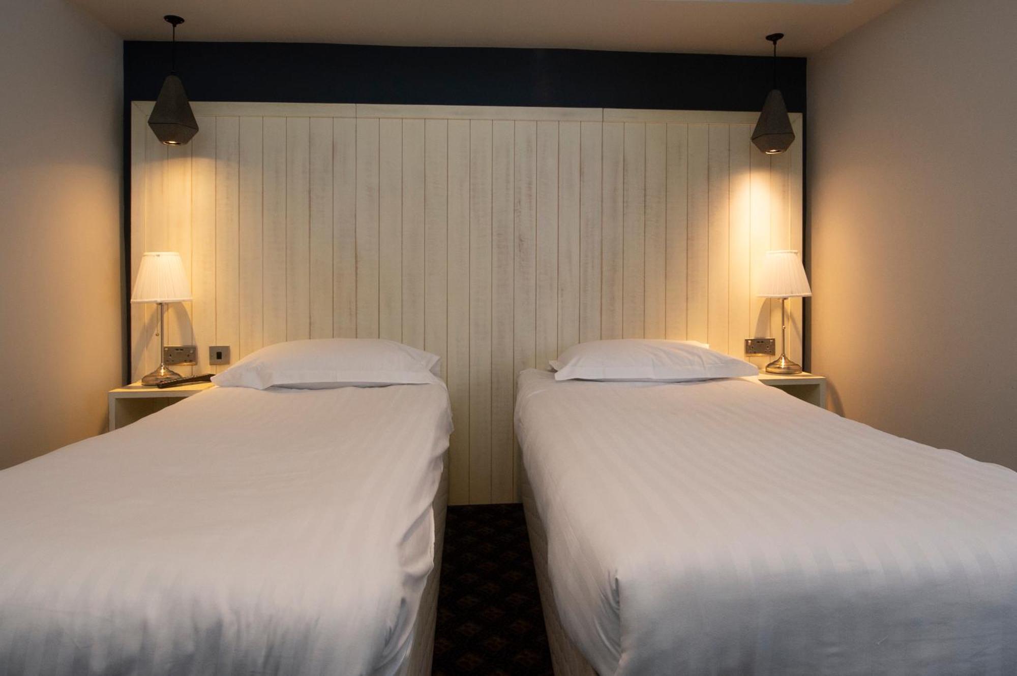 The King'S Head Hotel Wetherspoon Beccles Esterno foto
