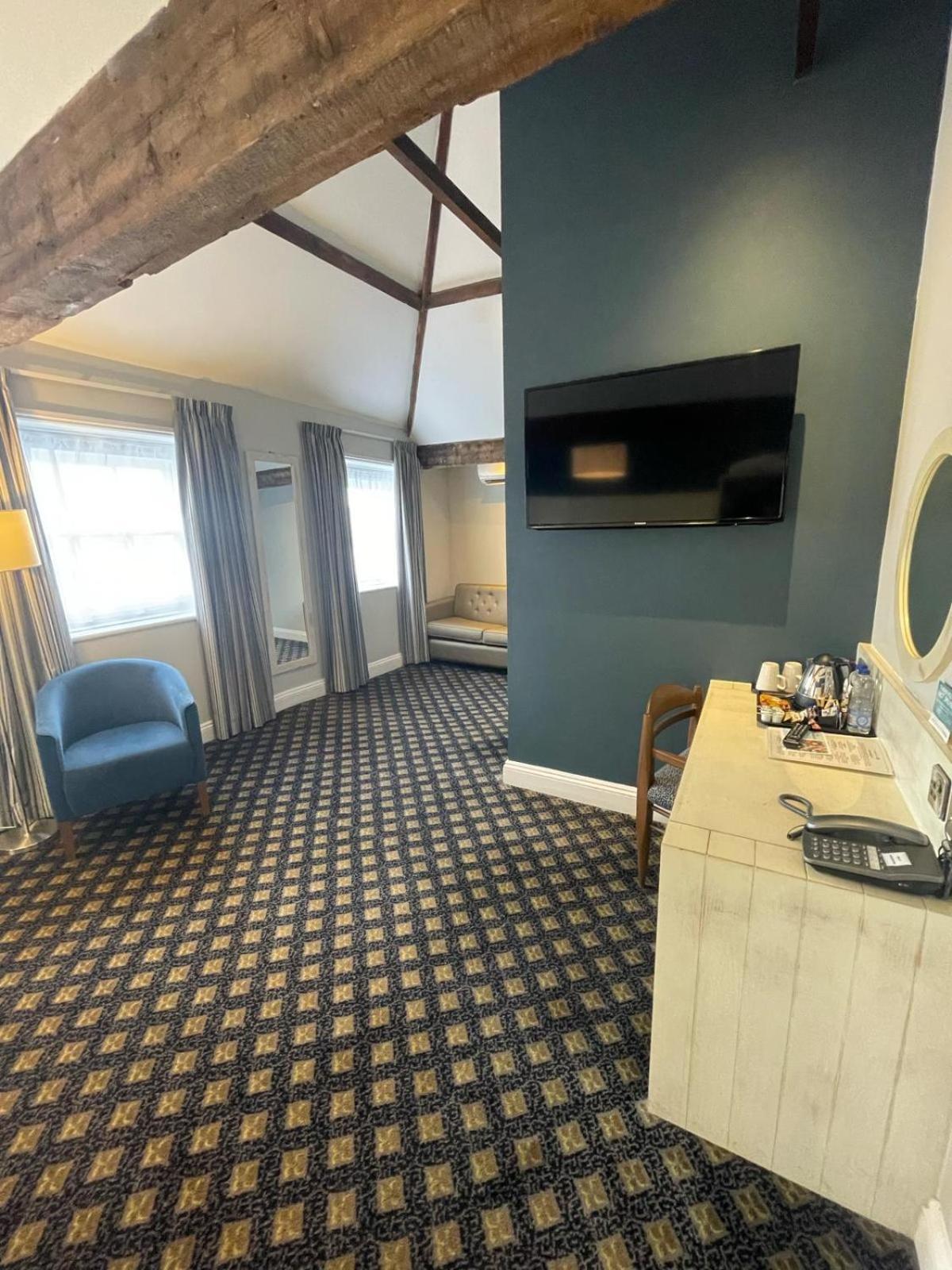 The King'S Head Hotel Wetherspoon Beccles Esterno foto