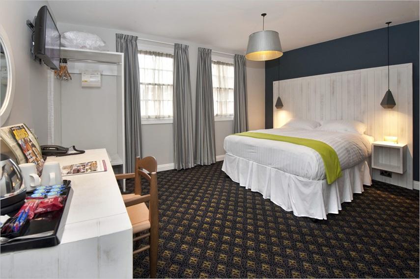 The King'S Head Hotel Wetherspoon Beccles Esterno foto