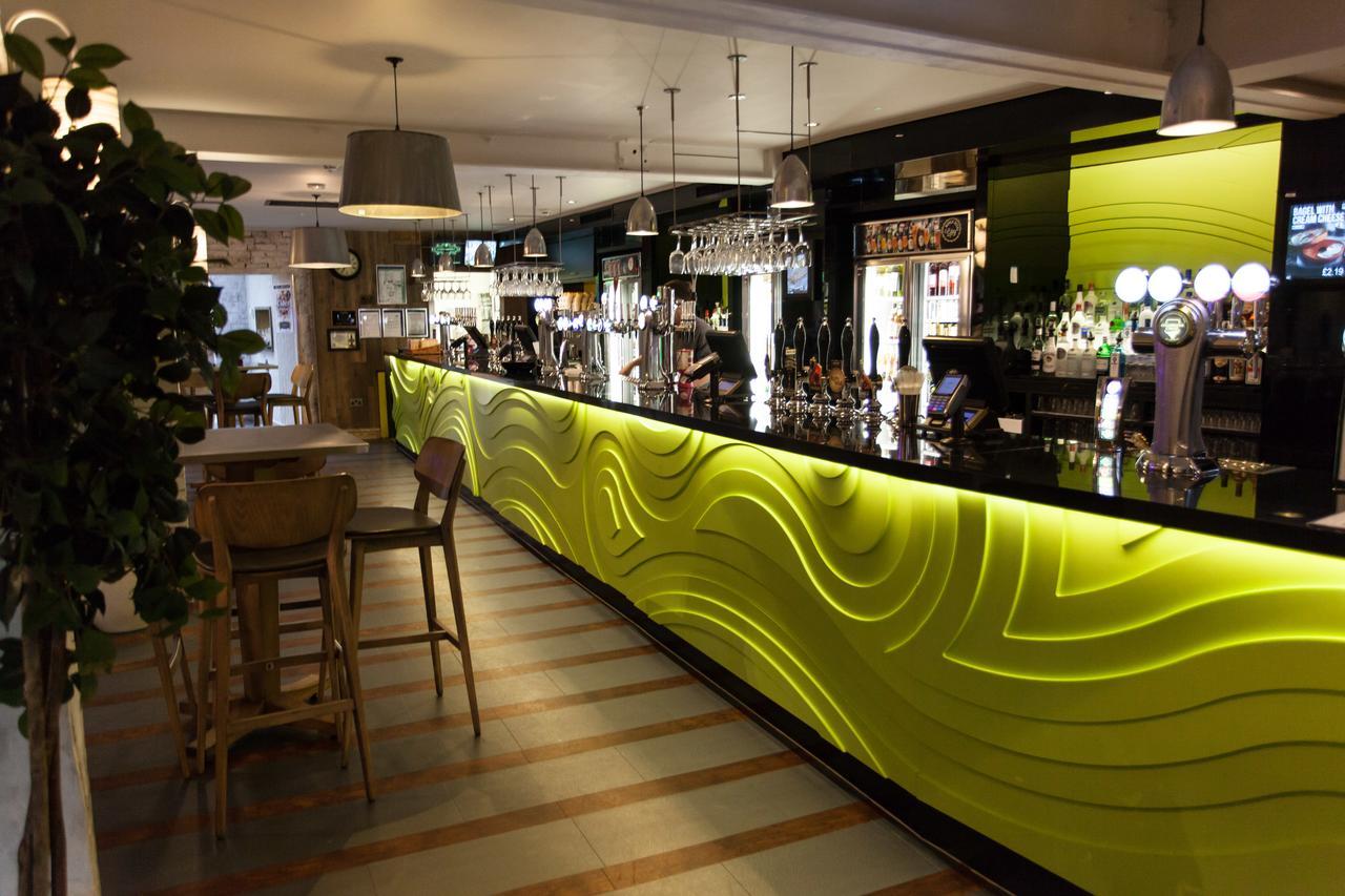 The King'S Head Hotel Wetherspoon Beccles Esterno foto