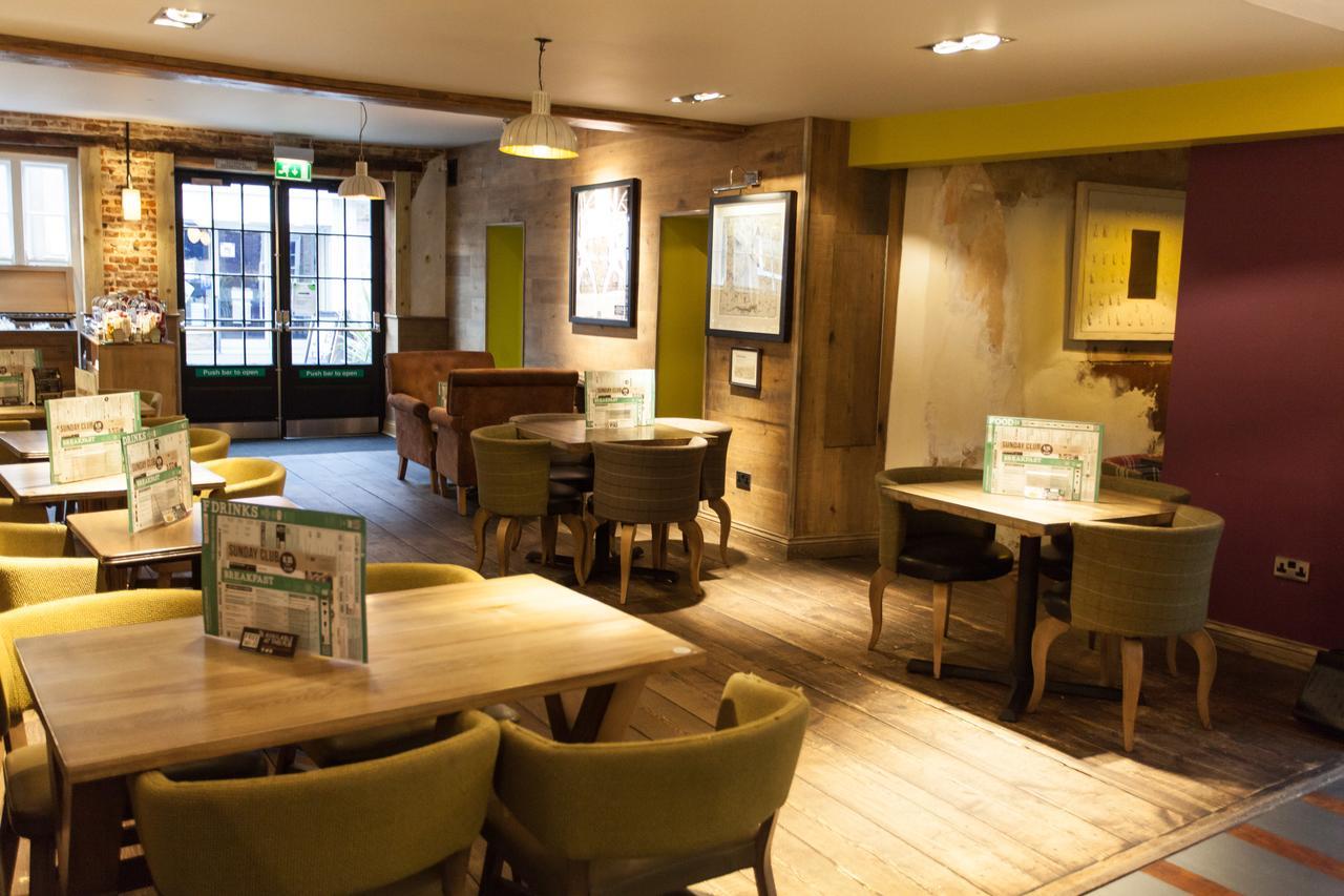 The King'S Head Hotel Wetherspoon Beccles Esterno foto
